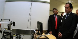 Η... κλήρωση του Αδωνι -Πώς αποφασίζει σε ποιο νοσοκομείο θα κάνει αιφνίδιο έλεγ