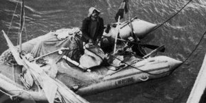 Ο άθλος του Αλέν Μπομπάρ: Ο άνθρωπος που «έσωσε» χιλιάδες ναυαγούς και άλλαξε τα