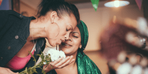 Ενα απόγευμα στου Ψυρρή σε ένα σπίτι γεμάτο Κουβανούς: Σάλσα