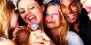 Το τραγούδι είναι υγεία: Πώς ωφελείται ο οργανισμός μας όταν τραγουδάμε;