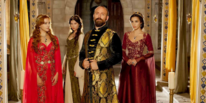 Τρέλα: Τηλεθεατής μήνυσε τον Σουλεϊμάν το Μεγαλοπρεπή για ηθική αυτουργία σε δολ