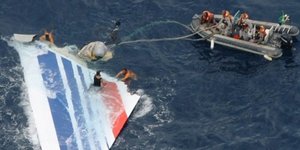 Συγκινητική επιστολή από συγγενείς των θυμάτων της Air France 447 στις οικογένει