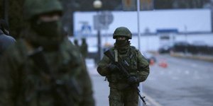 Αναψε η σπίθα στην Κριμαία -Ενοπλες επιχειρήσεις Ρώσων και Ουκρανών στην περιοχή