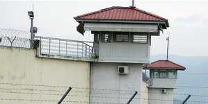 Ο ισοβίτης έπεσε για ύπνο και πέθανε -Τι έδειξαν οι κάμερες ασφαλείας στις φυλακ