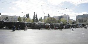 Εδιωξαν τους πολίτες από την παρέλαση -Μόνο με προσκλήσεις βλέπει κανείς τα μαχη