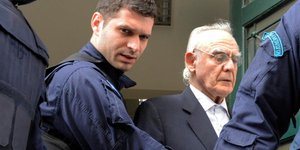 Μίζες στα εξοπλιστικά: Αλλοι δύο κατηγορούμενοι αφέθηκαν ελεύθεροι με εγγύηση 15