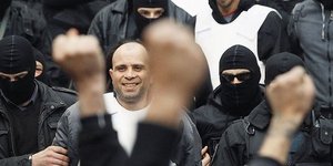Μαζιώτη και Επαναστατικό Αγώνα βλέπει η ΕΛ.ΑΣ πίσω από το χτύπημα έξω από την Τρ