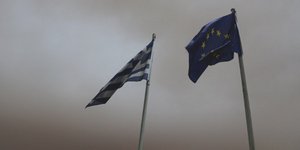 Wall Street Journal: Ποιο πλεόνασμα; Η Eurostat ανακοίνωσε έλλειμμα 16 δισ. ευρώ