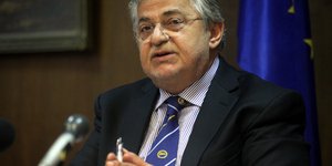 Δίωξη για απιστία σε βαθμό κακουργήματος κατά του διοικητή του ΙΚΑ -Για μη είσπρ