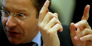 Ντάισελμπλουμ: Μετά από το καλοκαίρι οι αποφάσεις για το ελληνικό χρέος 