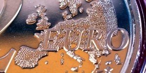 Επιμένει για ύφεση και φέτος ο ΟΟΣΑ