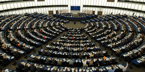 Η Ευρώπη των προνομίων: Με πόσα χρήματα αμείβεται μηνιαίως ένας ευρωβουλευτής