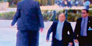 Ο Χρυσαυγίτης Γερμενής μπήκε σαν κύριος στη Βουλή και εκείνος ωρυόταν ότι φορούσ