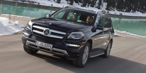 Η θηριώδης Mercedes GL400 κάνει downsizing