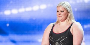 Η γεματούλα χορεύτρια pole dancing που τρέλανε το «Βρετανία έχεις ταλέντο» [εικό