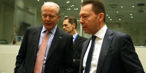 Στουρνάρας -Προβόπουλος τα δύο πρόσωπα που θα κρίνουν τον ανασχηματισμό