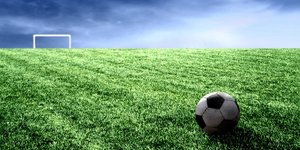 Ποια είναι η πιο ανθεκτική μπάλα ποδοσφαίρου; Ενα διασκεδαστικό πείραμα εν όψει 