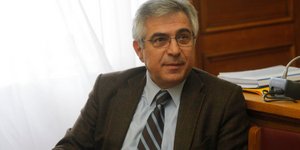 Επίθεση Καρχιμάκη στη ΝΔ: Κλείσατε τη βουλή το 2009 για να μας φορτώσετε την κατ