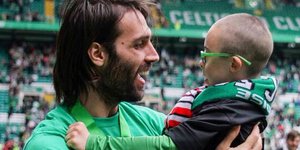 «Ο μικρός Τζέι πάει Μουντιάλ»: Συγκινητική καμπάνια Ελλήνων για να πάει ο φίλος 