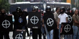 Νέα σύλληψη χρυσαυγίτη για ένταξη σε εγκληματική οργάνωση: 25χρονος παραδόθηκε σ