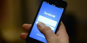 Facebook: Αυξήσεις σε ενεργούς χρήστες