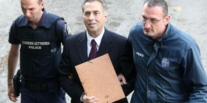 Τέλος τα ισόβια για τον Βασίλη Παπαγεωργόπουλο -Ενοχος γαι απλή συνέργεια ο πρώη