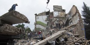 Μακελειό στην Ουκρανία -Αεροπορική επίθεση με θύματα αμάχους