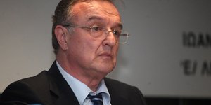 Δικηγόροι: Αντισυνταγματική η έφοδος εφοριακών σε σπίτια χωρίς την παρουσία εισα