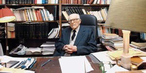Πέθανε σε ηλικία 108 ετών ο σπουδαίος φιλόλογος και καθηγητής