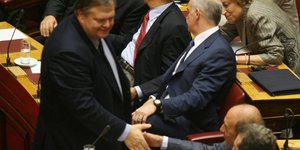 Ο Βενιζέλος έστειλε email σε Παπανδρέου - Σημίτη για να πάνε στην εκδήλωση του Π