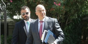 Δένδιας: Χρειάζονται γενναίες λύσεις στο ιδιωτικό χρέος