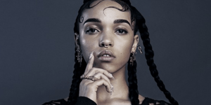 Αυτή είναι η νέα σύντροφος του Ρόμπερτ Πάτινσον με το ιδιαίτερο στυλ [εικόνες]