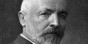 Γκέοργκ Κάντορ: Ο μαθηματικός που κατάφερε να μετρήσει το άπειρο και... κατέληξε