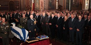 Το τελευταίο αντίο στον πρώην Υπουργό του ΠΑΣΟΚ Γιάννη Χαραλαμπόπουλο