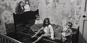 Το αληθινό πρόσωπο της φτώχειας: Η ζωή στις παράγκες του Λονδίνου 50 χρόνια πριν