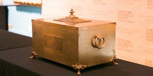 Ταξίδι στο χρόνο -Ανοιξαν την παλιότερη χρονοκάψουλα που υπήρχε στον κόσμο [εικό