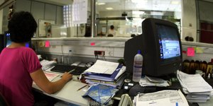 Στο ταμείο 11.110 δημόσιοι υπάλληλοι για το εφάπαξ (EUROKINISSI/ ΤΑΤΙΑΝΑ ΜΠΟΛΑΡΗ)