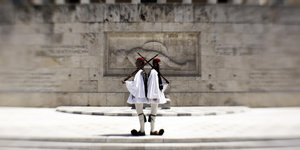 Το τρικ να μην πληρώσει τη δόση η Ελλάδα - SOOC/ΚΩΝΣΤΑΝΤΙΝΟΣ ΤΣΑΚΑΛΙΔΗΣ