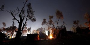 (μετανάστες στην Λέσβο