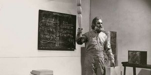Ο γλύπτης Θόδωρος σε περφόρμανς το 1976