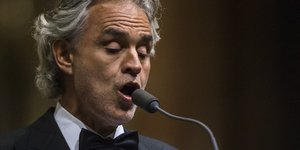 Εσπευσμένα στο νοσοκομείο ο Αντρέα Μποτσέλι έπειτα από ατύχημα με άλογο/ Φωτογραφία: Zsolt Szigetvary/AP