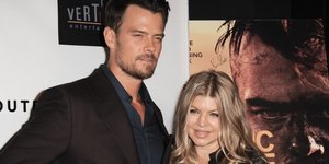 Τίτλοι τέλους για την Φέργκι και τον Τζος Ντουχάμελ/ Φωτογραφία: Richard Shotwell/AP