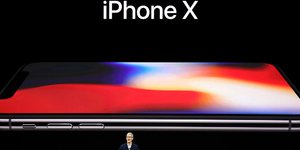 Το... διαστημικό iPhone X /Φωτογρασφία: Associated Press