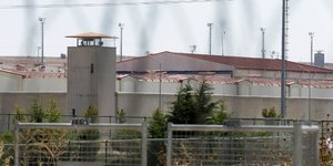 54 γερμανοί κρατούνται σε τουρκικές φυλακές/Φωτογραφία: AP/Thanassis Stavrakis