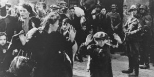 Η Πολωνία ζητά 1 τρισ. δολάρια αποζημίωση από τη Γερμανία για τον β' Παγκόσμιο Πόλεμο/ Φωτογραφία:AP