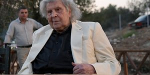 «Ο κ. Τσίπρας κυβερνά με το 15%» φωτογραφία: eurokinissi