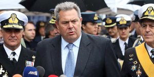 Ο υπουργός Εθνικής Άμυνας