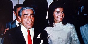 Ωνάσης και Τζάκι την ημέρα του γάμου τους / Φωτογραφίες: ΑΡ