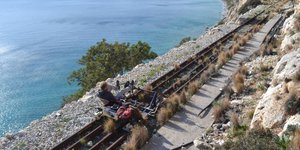 Οι railbikers ξαναζωντανεύουν την παλιά σιδηροδρομική υποδομή