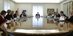 Συνεδριάζει εκτάκτως το ισπανικό υπουργικό συμβούλιο (Φωτογραφία: ΑΠΕ/ EPA/Juan Carlos Hidalgo)